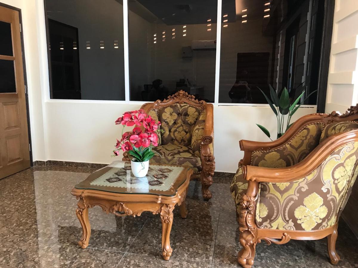 Oyo 90506 Z Stay Inn Hotel Simpang Renggam Zewnętrze zdjęcie