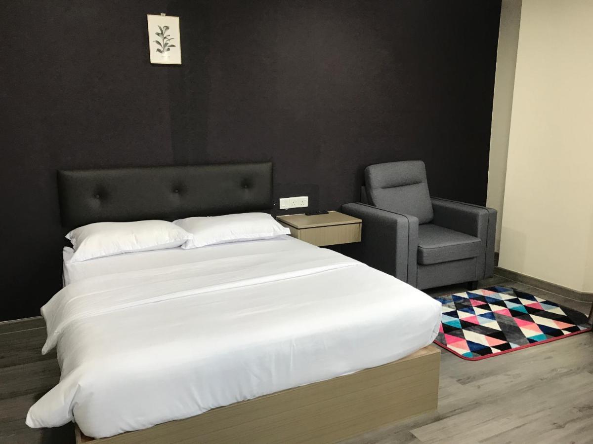 Oyo 90506 Z Stay Inn Hotel Simpang Renggam Zewnętrze zdjęcie